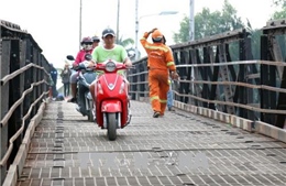 Cầu Long Kiểng hoạt động trở lại sau 12 ngày sửa nhịp cầu sập 